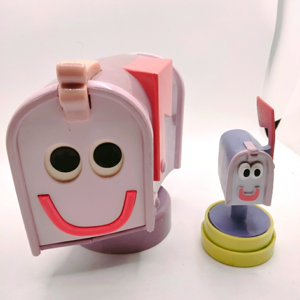 Vintage blue's clues lot .  Talking Mailbox and mini mail box